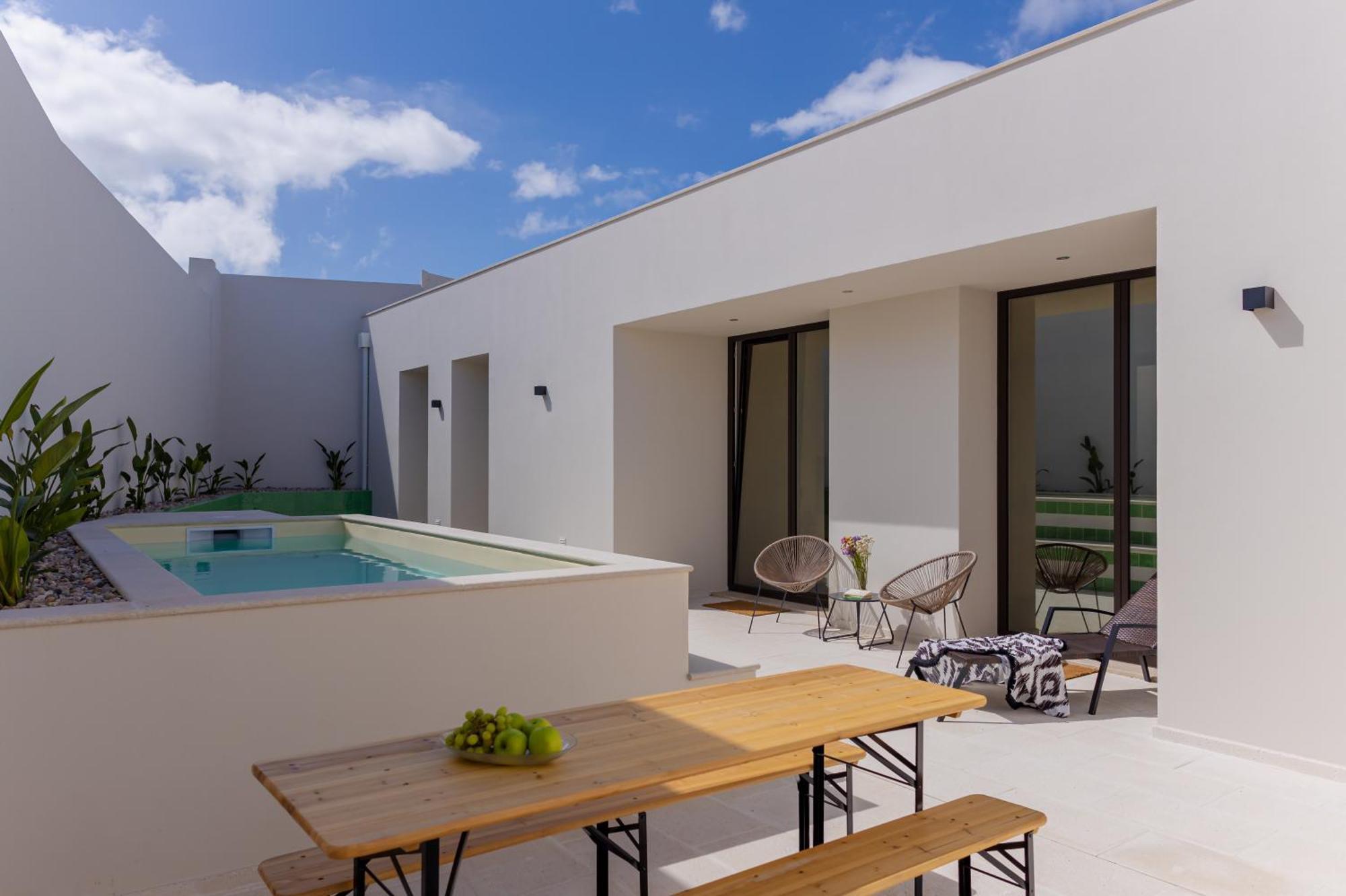 Canto 18 Salir de Porto Exterior photo